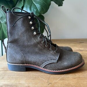 Red Wing heritage lace up boot in suede sz 11